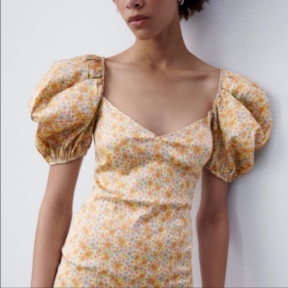 𝅺Zara satin floral puffed sleeve mini dress - Picture 3 of 16